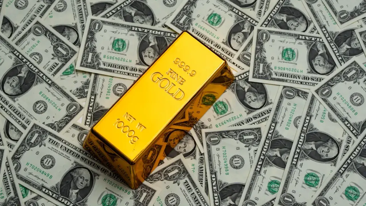 Gold Rate in Pakistan rises Rs4,700 to Rs453,036 per tola
