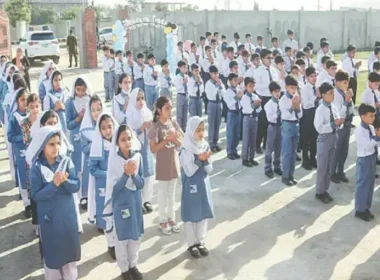 Pakistan student