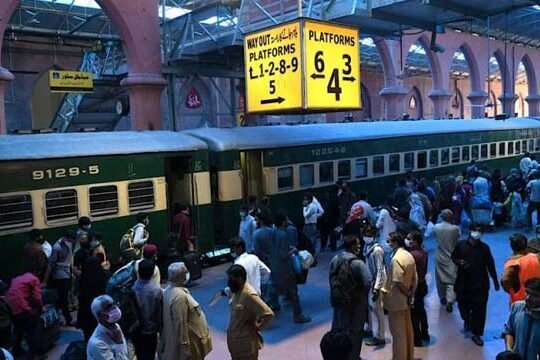 Pakistan train