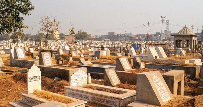 Karachi graveyard