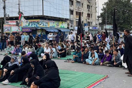 Karachi routes MWM protest