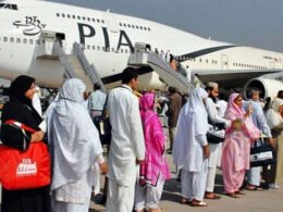 Pakistanis deported Karachi Airport