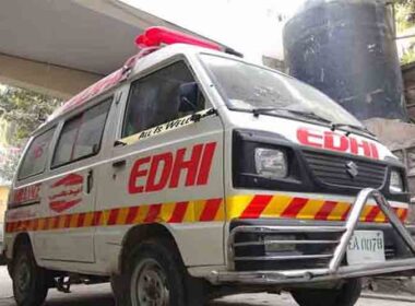Karachi father son dies