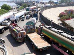 Karachi Heavy vehicle movement