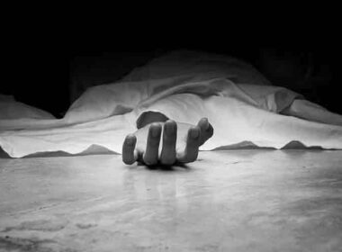 Karachi man set wife on fire