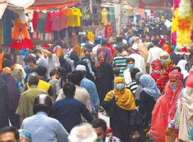 Karachi traders Eid sales