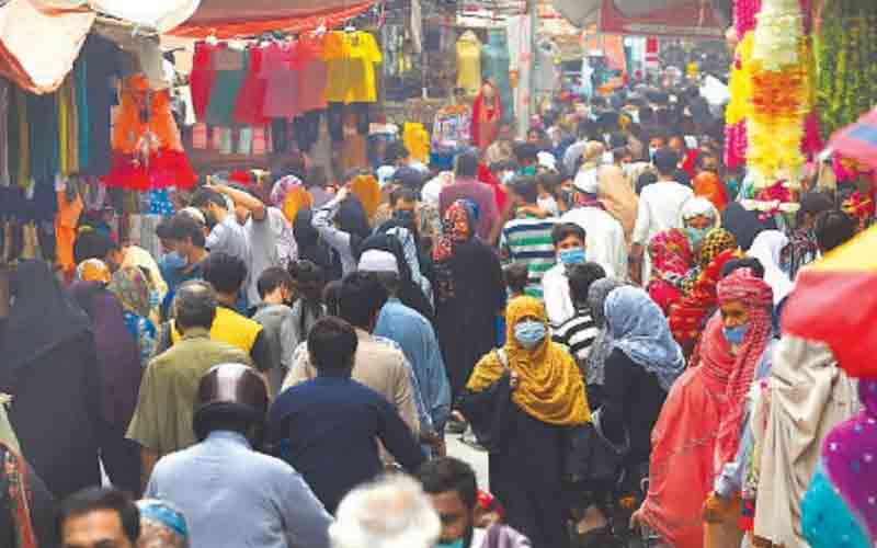 Karachi traders Eid sales