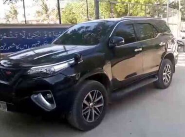 woman firing traffic accident