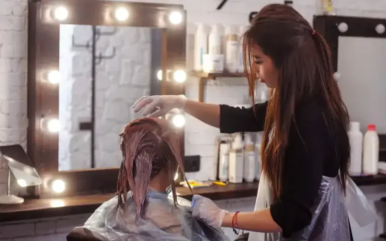 Saudi Arabia beautician Job