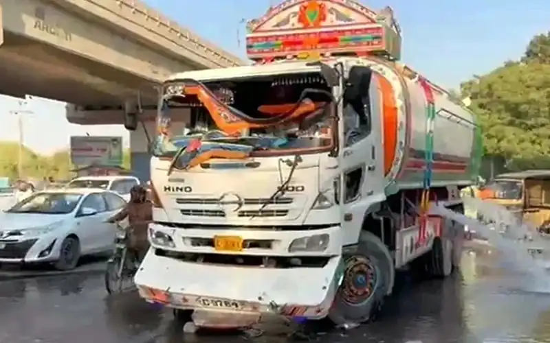 Karachi traffic accidents 2025