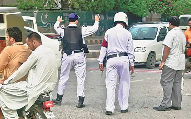 Sindh driving license fine 2025