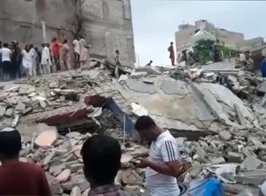 Karachi building collapse