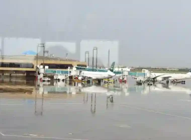 Flight delays at Karachi airport