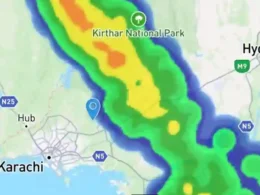 Heavy rain with thunderstorms in Karachi