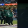 India skip handshakes Pakistan