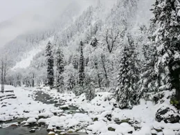 extremely cold winter in Pakistan