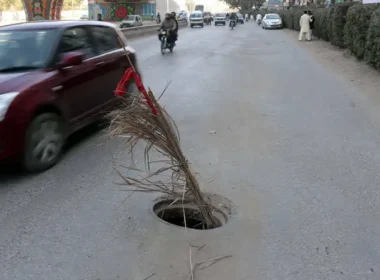 Karachi manholes complaint