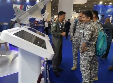 Indian Air Force visit Pakistan pavilion at Dubai Airshow