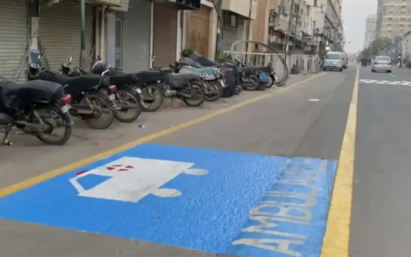 Karachi ambulance lane