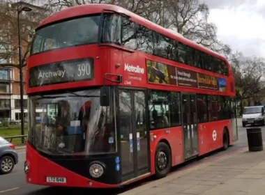 Karachi double-decker buses launch