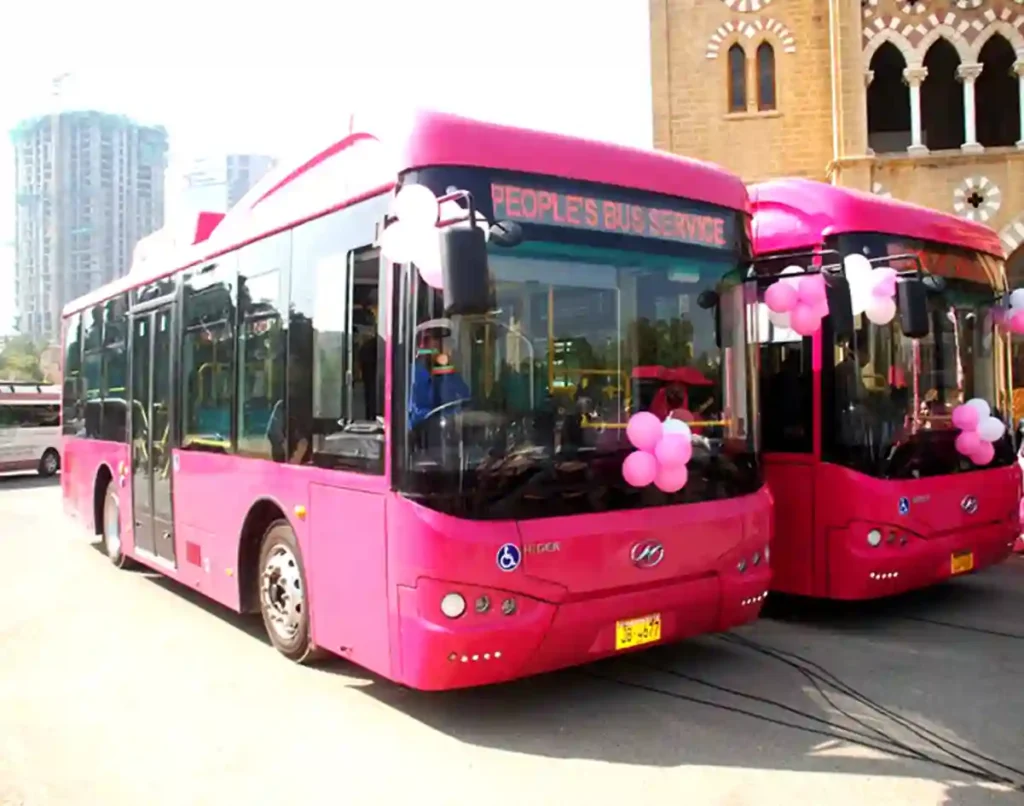 Karachi Pink Bus launches new route, timings for women travelers