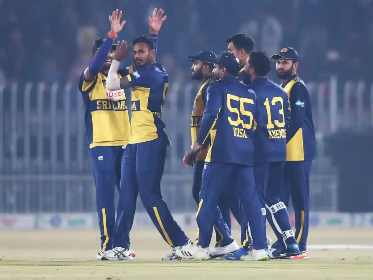 Sri Lanka beat Pakistan tri-series