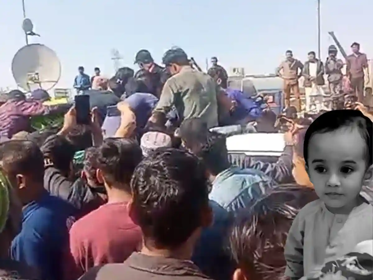 Toddler dies in open manhole Karachi