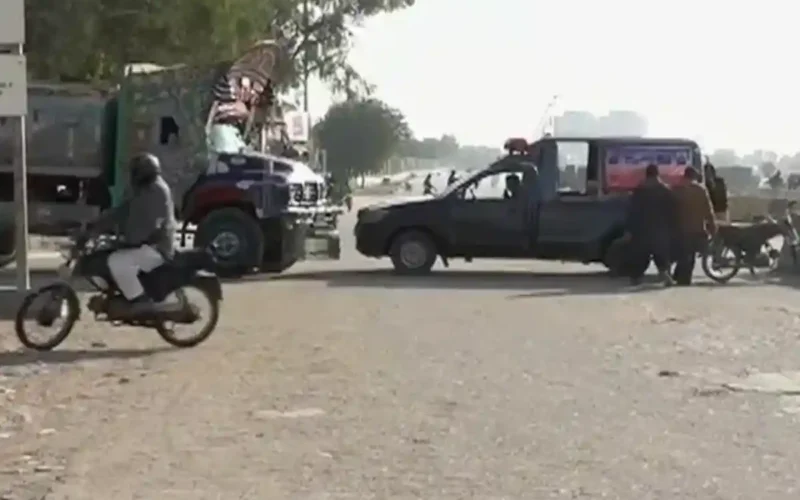 Karachi roads closed ahead of PTI rally