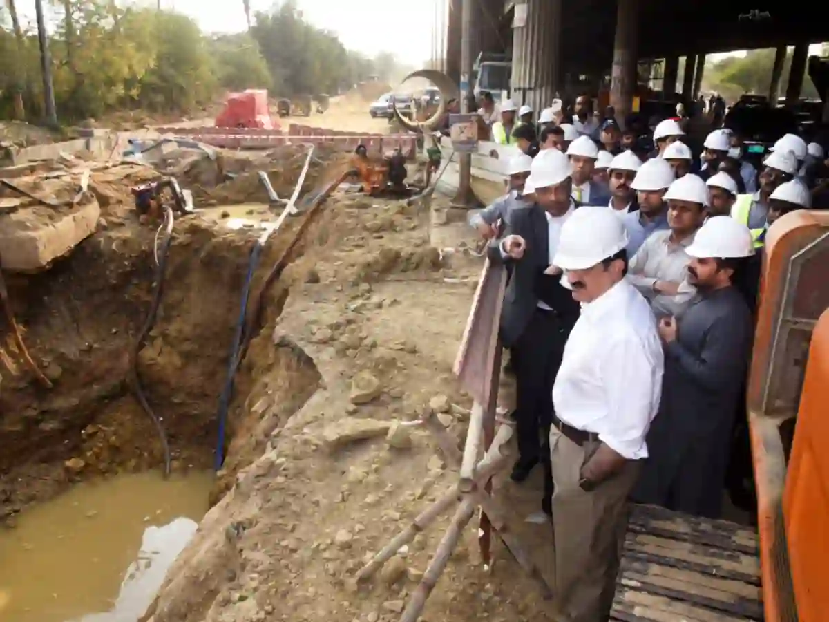 reviews K-IV BRT Red Line projects