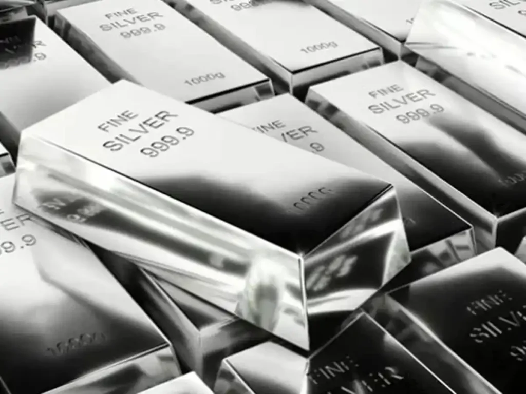 Silver prices extend gains in Pakistan amid global bullish trend