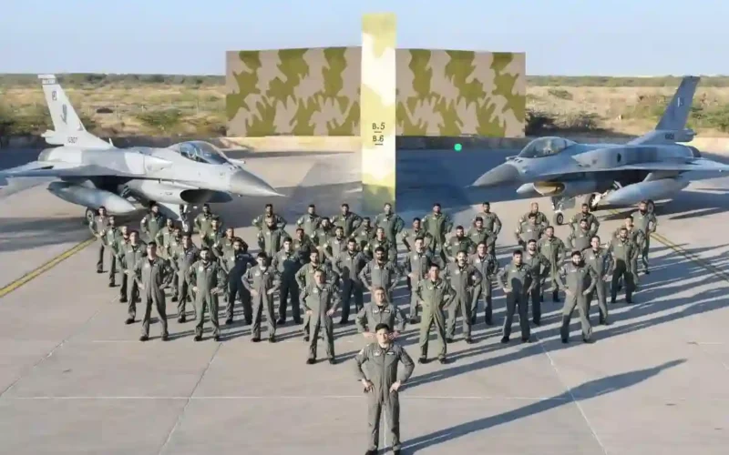 Pakistan India defence compare