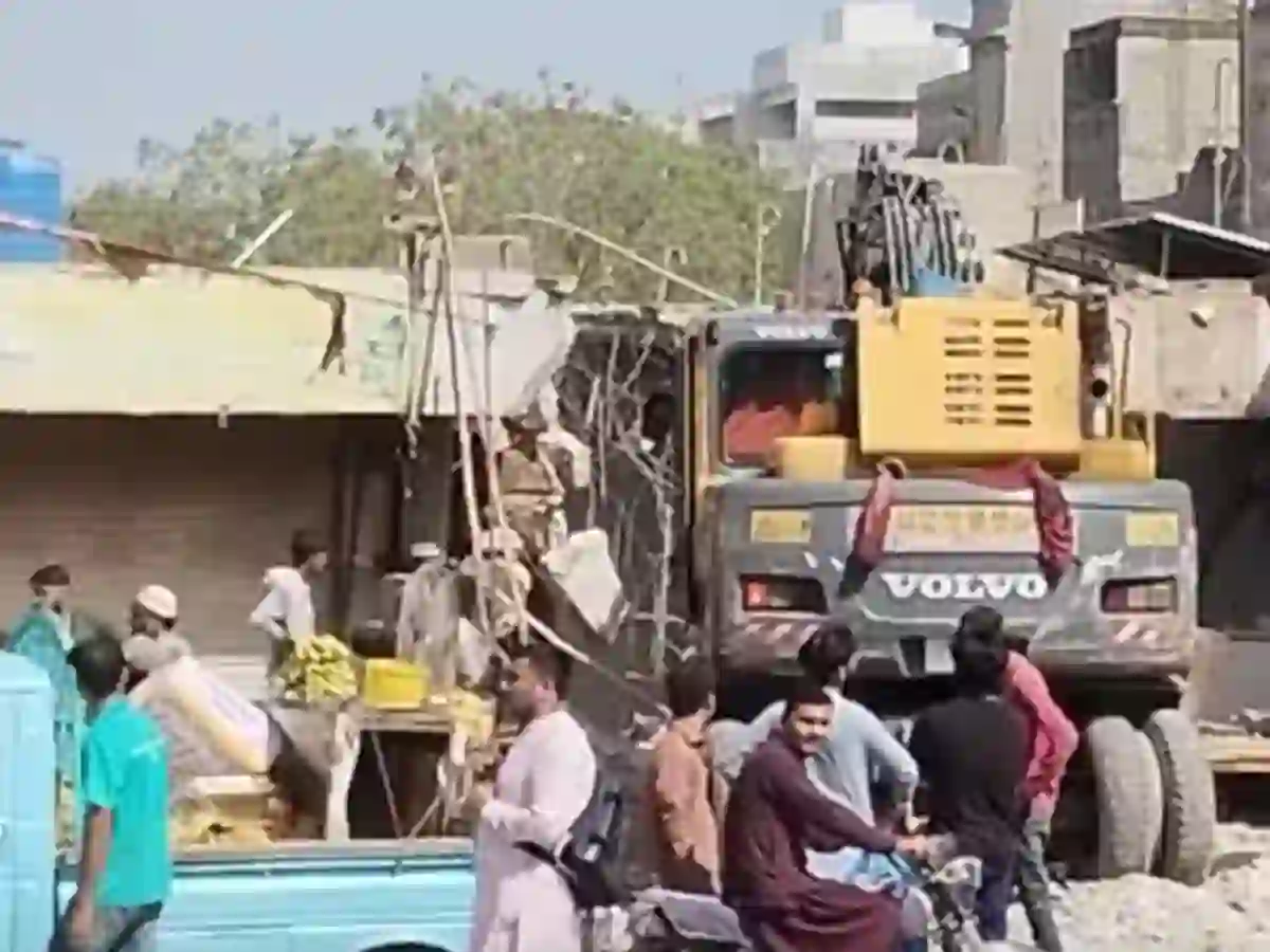 Karachi encroached land recovered Red Crescent