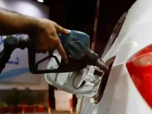 Petrol price in Pakistan increased by up to Rs7.83 per litre