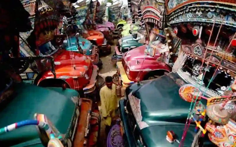 Goods transporters strike Pakistan
