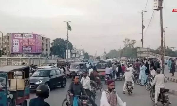 Numaish Chowrangi traffic