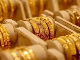 Gold rate in Pakistan rises Rs5,900 per tola to Rs440,936