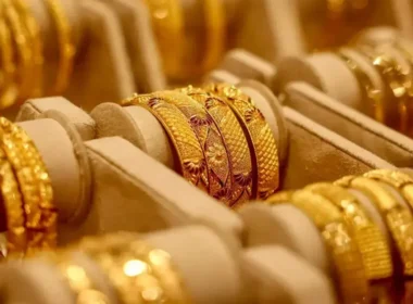 Gold rate in Pakistan rises Rs5,900 per tola to Rs440,936