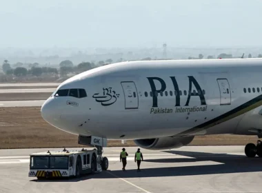 Pakistan International Airlines temporarily suspends flights to Riyadh