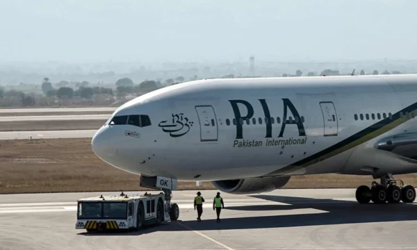 Pakistan International Airlines temporarily suspends flights to Riyadh