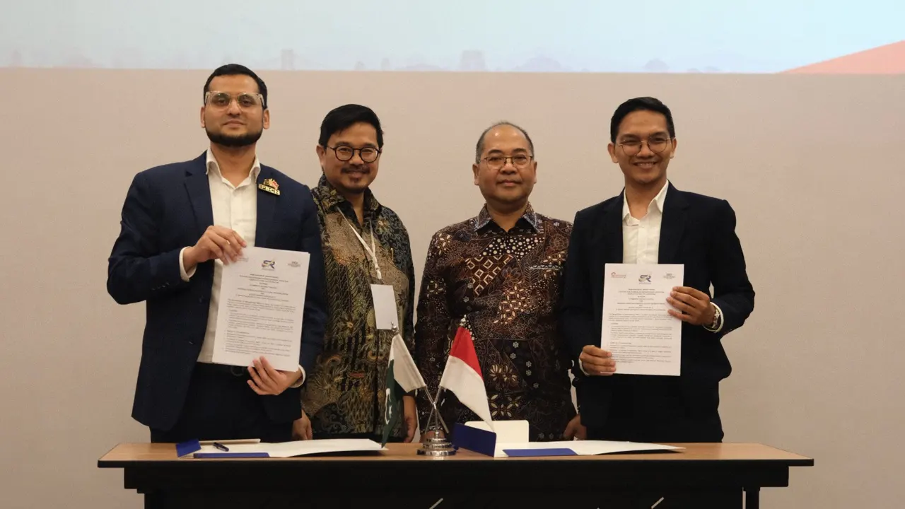 Pakistani and Indonesian business representatives at the Trade Expo Indonesia 2026 partnership forum